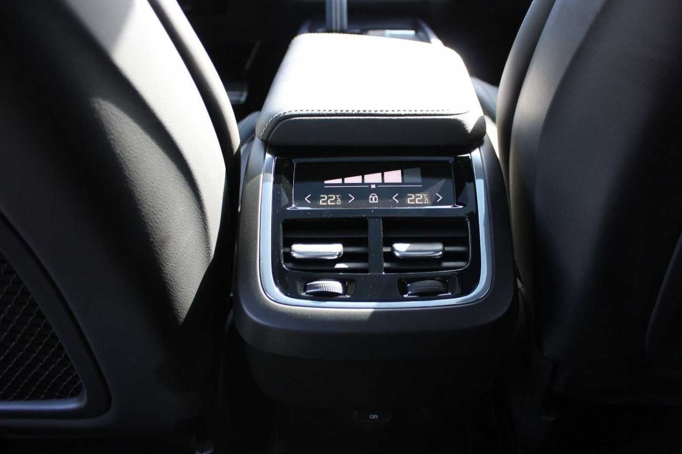 Volvo  B4 R-Design Allrad Automatik