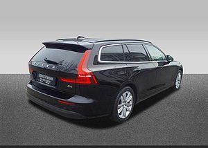 Volvo  B4 (D) Core Mild-Hybrid *AHZV* WR*